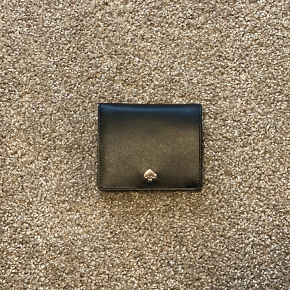 BNWT - Kate Spade Small Bifold Wallet